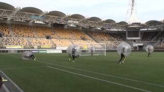 Selectie Roda JC Kerkrade speelt bumpball in Parkstad Limburg Stadion