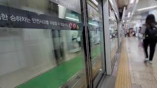 Seoul Metro Line 2 4th new car 2084F arriving at Hongik Univ. Station