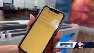 Here's how to turn on emergency alerts for your cellphone