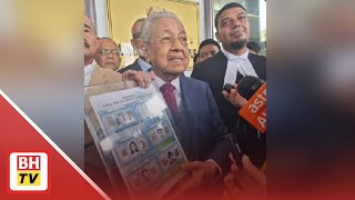 Tun M tunjuk salinan asal kad pengenalan dan dokumen keluarga bagi membuktikan nama sebenarnya