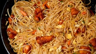 ചിക്കൻ നൂഡിൽസ്/restaurant style #chickennoodles recipe  Chicken Hakka Noodles/ Street Style