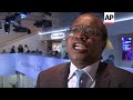 Zimbabwe minister calls for end to sanctions