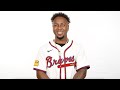 Ozzie Albies compares his Braves teammates and manager to fish