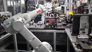 Robotic cell for leak-test, assembly and control of aluminium casting - Avastar Automation d.o.o.