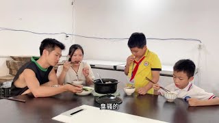 丈母娘送牛大力炖鸡汤，太贴心了#为你煲汤