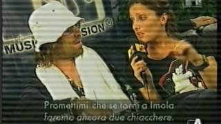 Liam Gallagher - MTV interview by Victoria Cabello (sub-ITA) - 2000