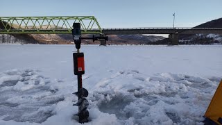 【北海道わかさぎ釣り】氷上7戦目、かなやま湖鹿越え第二から挑んで4束で大満足も、帰宅したら驚愕の情報が・・流石にビビったよ～(*‘ω‘ *)