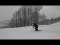 jouer en ski dans la neige bromont 12 mars 2022