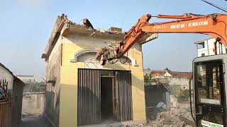 Excavator demolition work