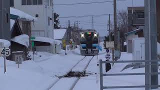 JR板柳駅　五能線 弘前行き到着【GV-E400系・2835D】　2021.02.10