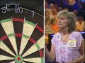 Bullseye - Non Dart Thrower Wins with Two Lucky Throws (Bully's Star Prize Gamble)