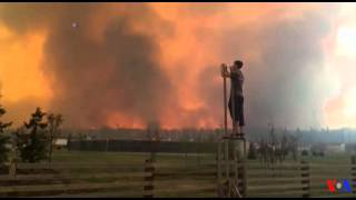 Au Canada, les incendies vident la ville de Fort McMurray de ses habitants