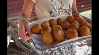 Así preparamos nuestros buñuelos de yuca.