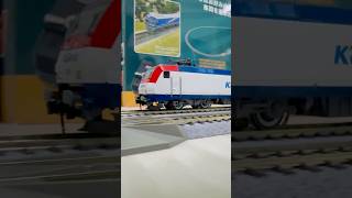 한국열차모형 화본역을 무정차 하는 무궁화호 8201 #railway #무궁화호 #ho스케일 #한국정밀모형 #한트랙 #Hantrack #맨땅모형 #8200호대 #한국열차모형