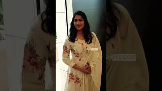 സ്വാസികയുടെ പുതിയ ലുക്ക്‌ കണ്ടോ😍 | Swasika Latest Look #shorts