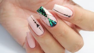 Geometric glitter nails art tutorial / cuccio