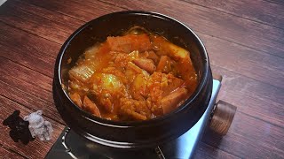 SUB)누구나 쉽게 끓이는 초간단 뚝배기 김치찌개