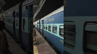 01151Special Train entering into thane #konkanrailway #indianrailways #konkan #train #travel #shorts