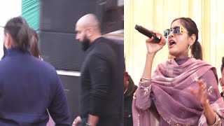 Punjabi Singer Baani sandhu entry in live program live Punjabi latest Song 2021 Baani Sandhu song