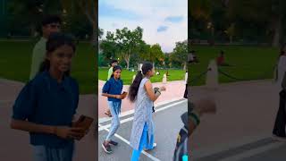 dono behen market chal di Aaj #funny #reaction #shortvideo #viralvideo #shortvideo