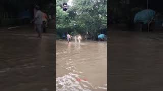 தண்ணில கண்டம் - தண்ணி படாம போவோம்ல #rain #chennai #rainwater #bike