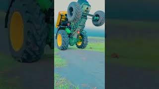 tractor shorts#trend #tractor #tractorvideo #jondeere #tractorstunt
