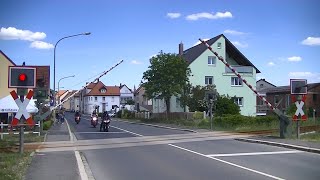 Spoorwegovergang Pressath (D) // Railroad crossing // Bahnübergang