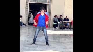College Ki Ladkiyon Song Dance By #gufranroomi #collegedance #bollywoodsongs #hrithikroshan