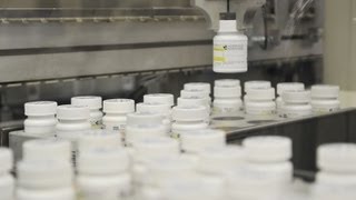 FDA orders new warning labels on OxyContin