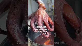 How to cook an octopus 🐙 #cooking #culinaryschool