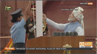 PM Narendra Modi Hoists Flag At Iconic Red Fort | ಕೆಂಪುಕೋಟೆಯಲ್ಲಿ ಪ್ರಧಾನಿ ಮೋದಿ ಧ್ವಜಾರೋಹಣ