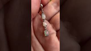 How gorgeous are these Ethiopian Welo Opal drop earrings??? #trending