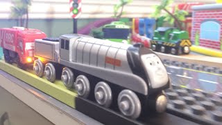 Thomas the Tank Engine 🚈Automatic Train 🚉 Track Change  🚉 Brio Wooden Railway 🛤  Building Blocks