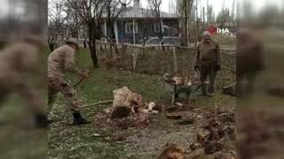 Odun kıran askerler gönüllere taht kurdu