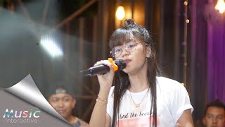 Download Lagu Esa Risty Pergi Hilang Dan Lupakan Lupakanlah Semu... MP3 Gratis