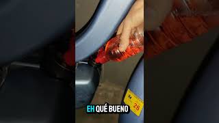 Se traga todo el biberón!! #biberon #vespino #humor #gasolina #2% #atodogas