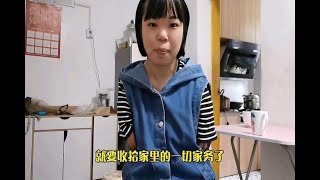 无臂女孩老公出差，在家用脚做家务，洗衣服