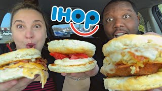 Trying the NEW IHOP Breakfast Biscuit Sandwiches! [Food Review]
