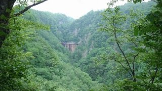 「香草温泉（無料）」群馬県【野湯】滝登りしないとたどり着けない山奥にある小さな温泉だが絶景