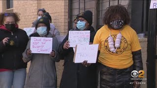 Tenants rally at Bronx building with 131 open violations