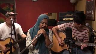 STRIPPED!: Shakirah ft. The UrbanSensation - Manusia (Acoustic)