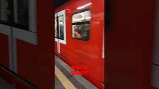 Metro M1 Leonardo #metro #metropolitana #milano #shortsvideo #shortsyoutube #atm #m1