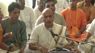 Hare Krishna Kirtan | Sriniket Prabhu | Day 2 | ISKCON Mira Road Kirtan Mela 2016