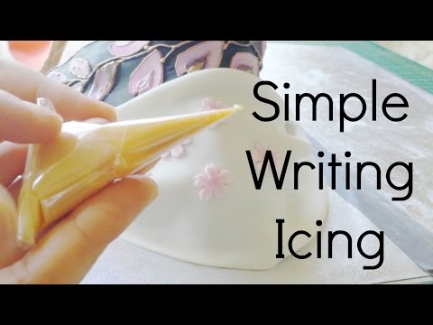 Simple egg-free writing & outlining icing (Royal icing substitute) Simple egg-free writing & outlining icing (Royal icing substitute)