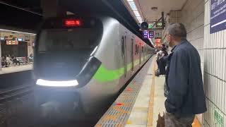 20221030 2013次EMU900型區間快車 台北車站3B月台 列車進站 No.2013 Fast Local train Taipei sta. Plat.3B Train approach