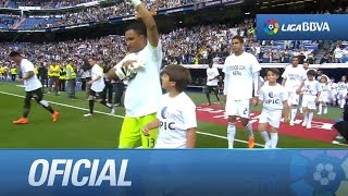 Real Madrid - UD Almería entrando al campo