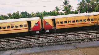 പട്ടാമ്പി റെയിൽവേ സ്റ്റേഷനിൽ // Pattambi Railway Station  KERALA