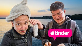 Am dat RESET la VIAȚA unui CHINEZ: i-am instalat TINDER pe telefon...