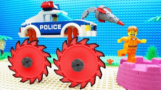 Lego Police Experimental Excavator Car Kinetic Sand Fail