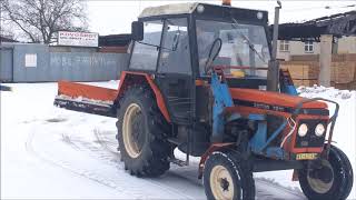 Zetor 7211 - odhrnování sněhu 2018